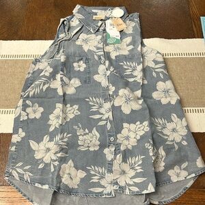 NWT Elie tahari  women's sleeveless shirt